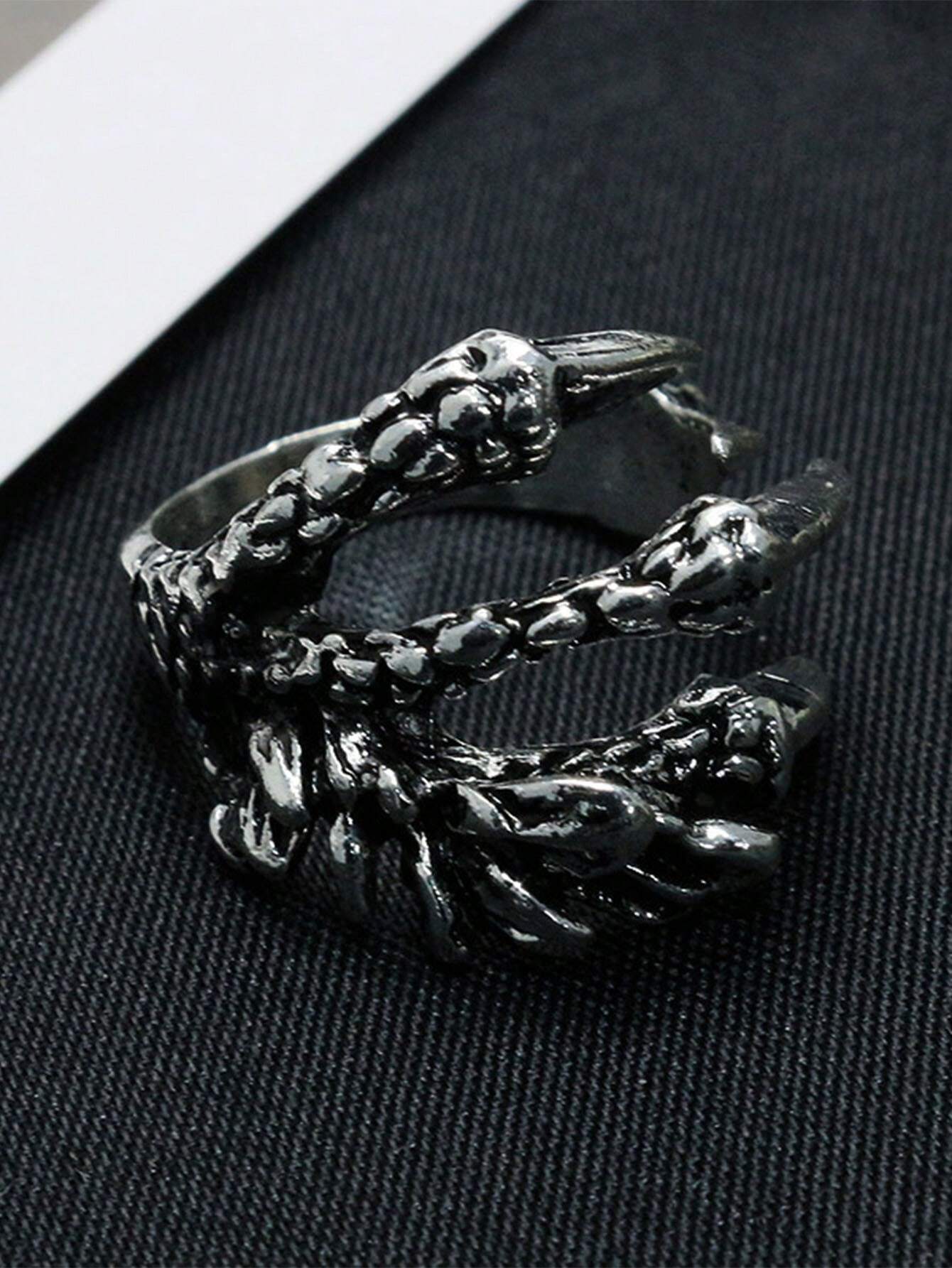 Skull Claw Ring